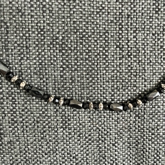 Magnetic Jewelry - Picture 3 of 7